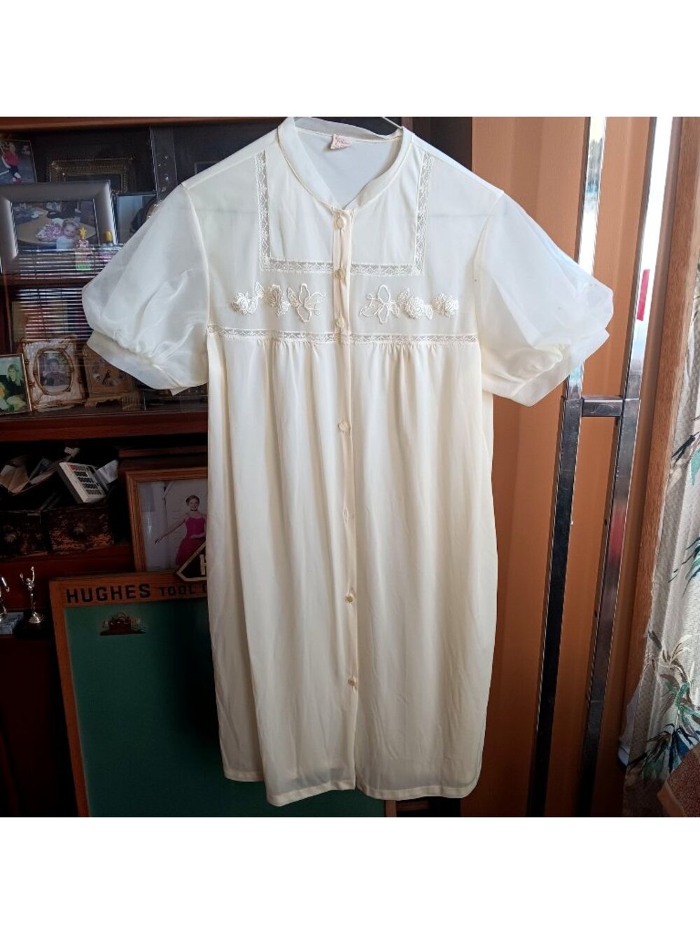 sz 34 Vintage 1960s Yellow Embroidered Peignoir Nightgown Texsheen